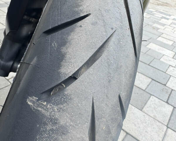 Черный Ямаха MT-09, объемом двигателя 0.9 л и пробегом 28 тыс. км за 9500 $, фото 13 на Automoto.ua