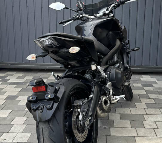 Черный Ямаха MT-09, объемом двигателя 0.9 л и пробегом 28 тыс. км за 9500 $, фото 4 на Automoto.ua