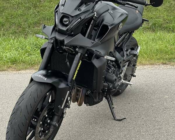 Черный Ямаха MT-09, объемом двигателя 0.89 л и пробегом 12 тыс. км за 12000 $, фото 12 на Automoto.ua