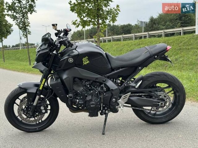 Черный Ямаха MT-09, объемом двигателя 0.89 л и пробегом 12 тыс. км за 12000 $, фото 4 на Automoto.ua