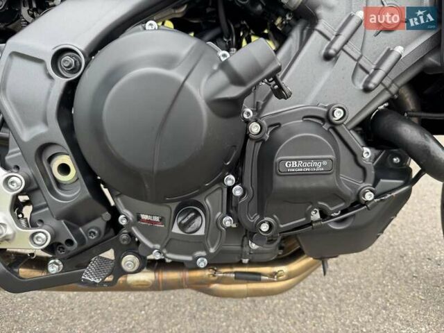 Черный Ямаха MT-09, объемом двигателя 0.89 л и пробегом 12 тыс. км за 12000 $, фото 23 на Automoto.ua