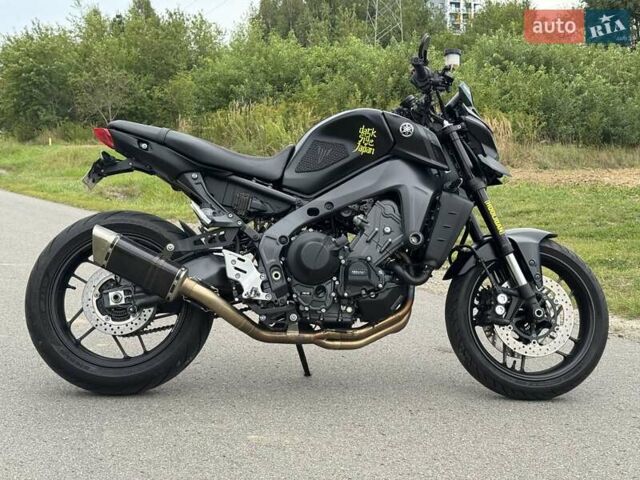 Черный Ямаха MT-09, объемом двигателя 0.89 л и пробегом 12 тыс. км за 12000 $, фото 9 на Automoto.ua