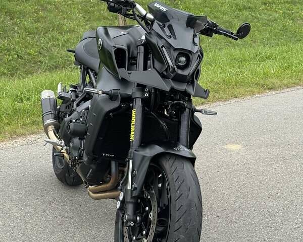 Черный Ямаха MT-09, объемом двигателя 0.89 л и пробегом 12 тыс. км за 12000 $, фото 11 на Automoto.ua
