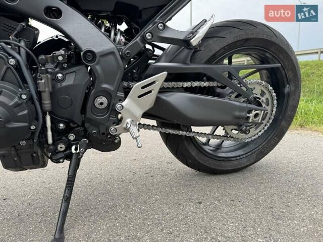 Черный Ямаха MT-09, объемом двигателя 0.89 л и пробегом 12 тыс. км за 12000 $, фото 15 на Automoto.ua