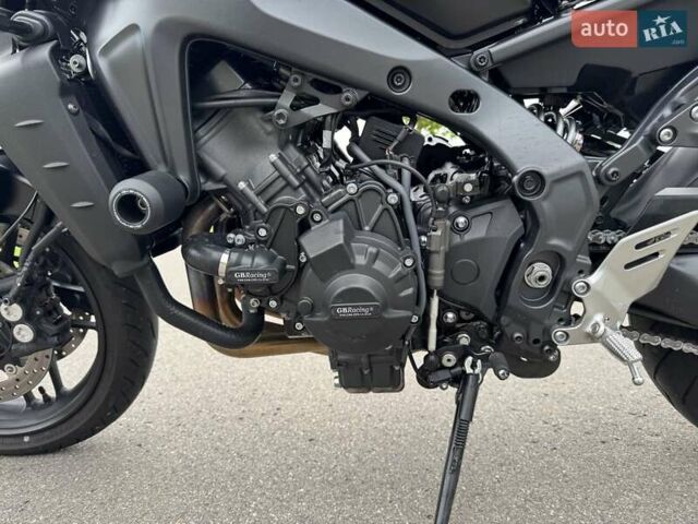 Черный Ямаха MT-09, объемом двигателя 0.89 л и пробегом 12 тыс. км за 12000 $, фото 14 на Automoto.ua