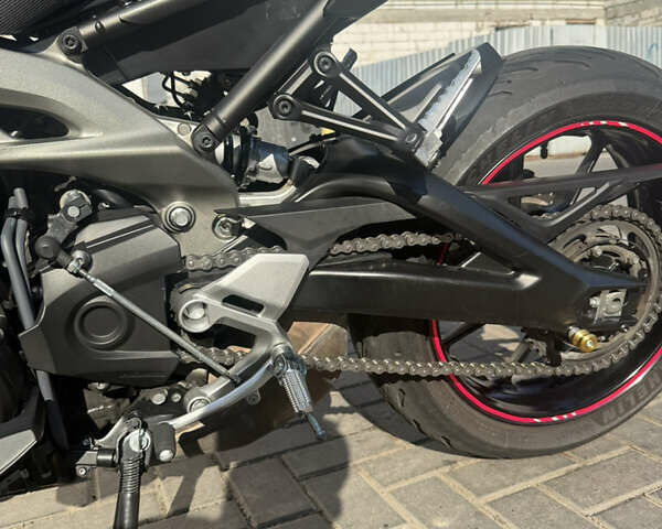 Фиолетовый Ямаха MT-09, объемом двигателя 0.9 л и пробегом 25 тыс. км за 8700 $, фото 6 на Automoto.ua