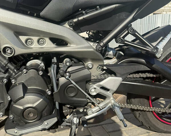 Фиолетовый Ямаха MT-09, объемом двигателя 0.9 л и пробегом 25 тыс. км за 8700 $, фото 4 на Automoto.ua