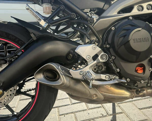 Фиолетовый Ямаха MT-09, объемом двигателя 0.9 л и пробегом 25 тыс. км за 8700 $, фото 14 на Automoto.ua