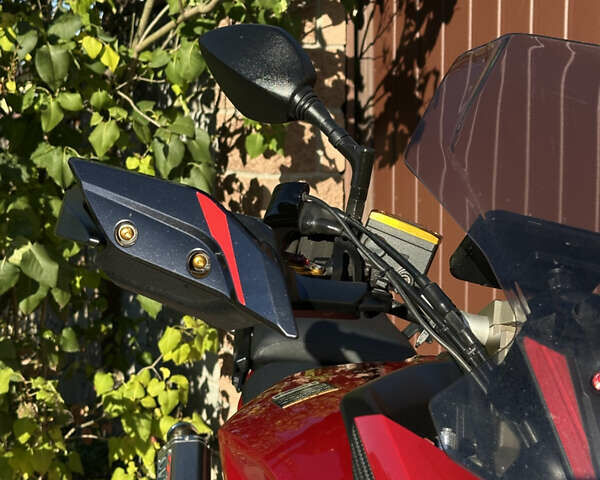 Красный Ямаха MT-09, объемом двигателя 0.85 л и пробегом 32 тыс. км за 8500 $, фото 6 на Automoto.ua