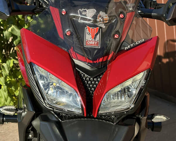Красный Ямаха MT-09, объемом двигателя 0.85 л и пробегом 32 тыс. км за 8500 $, фото 5 на Automoto.ua