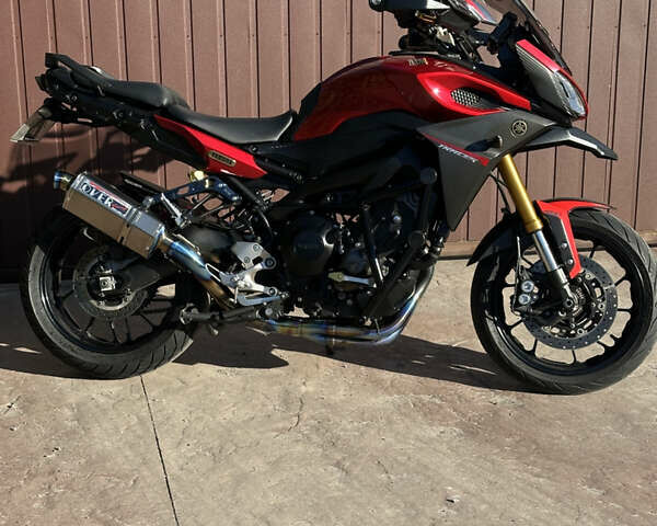 Красный Ямаха MT-09, объемом двигателя 0.85 л и пробегом 32 тыс. км за 8500 $, фото 32 на Automoto.ua