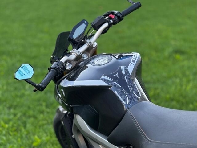 Ямаха MT-09, объемом двигателя 0.85 л и пробегом 0 тыс. км за 8100 $, фото 2 на Automoto.ua