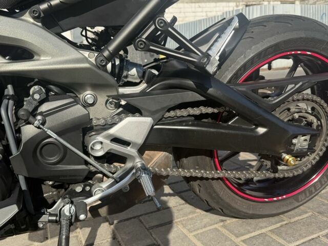 Ямаха MT-09, объемом двигателя 0.9 л и пробегом 0 тыс. км за 8400 $, фото 6 на Automoto.ua