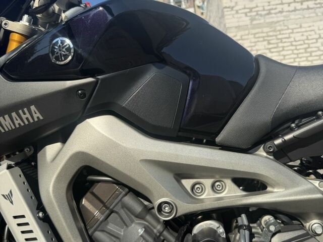 Ямаха MT-09, объемом двигателя 0.9 л и пробегом 0 тыс. км за 8400 $, фото 5 на Automoto.ua