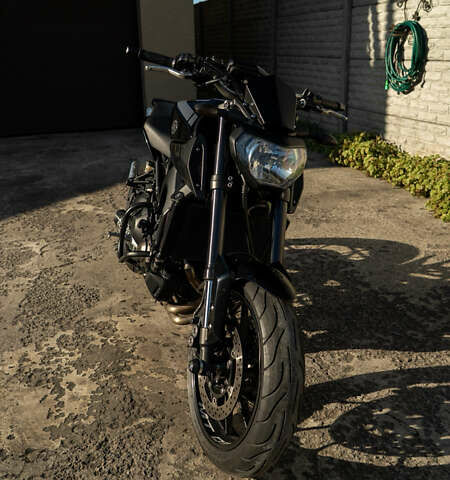 Ямаха MT-09, объемом двигателя 0.9 л и пробегом 43 тыс. км за 8300 $, фото 1 на Automoto.ua