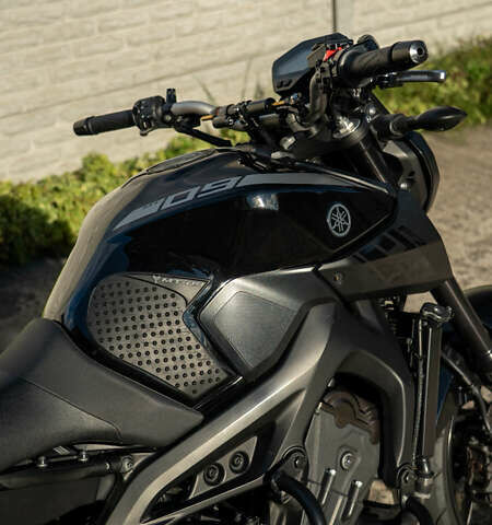 Ямаха MT-09, объемом двигателя 0.9 л и пробегом 43 тыс. км за 8300 $, фото 6 на Automoto.ua