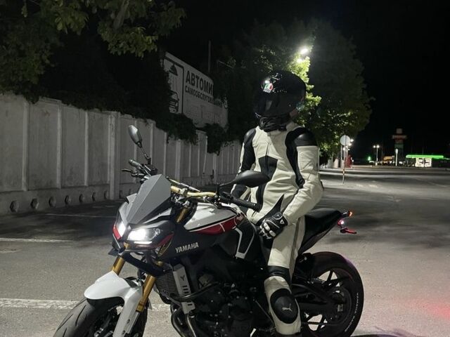 Ямаха MT-09, объемом двигателя 0.9 л и пробегом 0 тыс. км за 8000 $, фото 3 на Automoto.ua