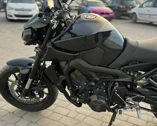 Ямаха MT-09, объемом двигателя 0.9 л и пробегом 20 тыс. км за 5500 $, фото 5 на Automoto.ua