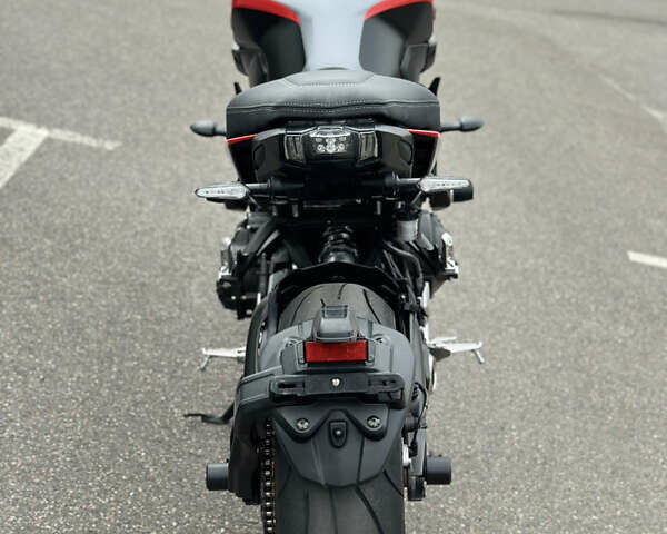 Ямаха MT-09, объемом двигателя 0.85 л и пробегом 14 тыс. км за 9900 $, фото 7 на Automoto.ua