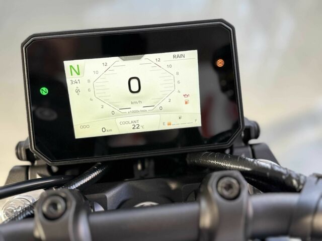 Ямаха MT-09, объемом двигателя 0.9 л и пробегом 0 тыс. км за 14890 $, фото 4 на Automoto.ua