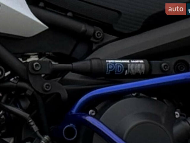 Ямаха MT-09, объемом двигателя 0.85 л и пробегом 34 тыс. км за 9000 $, фото 10 на Automoto.ua