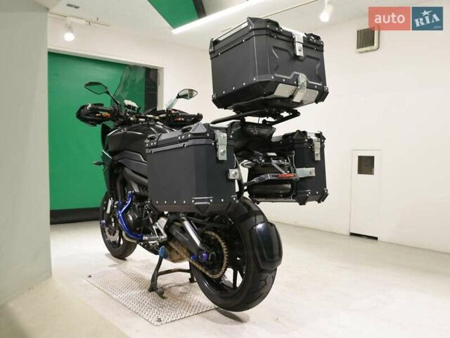 Ямаха MT-09, объемом двигателя 0 л и пробегом 17 тыс. км за 10800 $, фото 4 на Automoto.ua