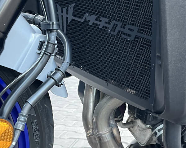 Синий Ямаха MT-09, объемом двигателя 0.85 л и пробегом 8 тыс. км за 11000 $, фото 27 на Automoto.ua