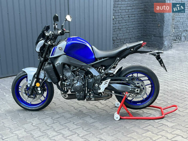 Синий Ямаха MT-09, объемом двигателя 0.85 л и пробегом 8 тыс. км за 11000 $, фото 4 на Automoto.ua