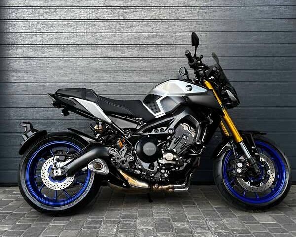 Черный Ямаха MT-09 SP, объемом двигателя 0.85 л и пробегом 15 тыс. км за 10400 $, фото 1 на Automoto.ua