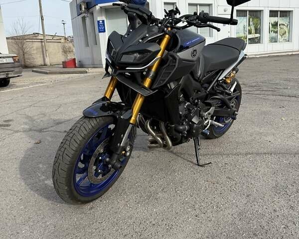 Черный Ямаха MT-09 SP, объемом двигателя 0 л и пробегом 14 тыс. км за 10000 $, фото 1 на Automoto.ua