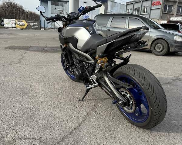 Черный Ямаха MT-09 SP, объемом двигателя 0 л и пробегом 14 тыс. км за 10000 $, фото 2 на Automoto.ua