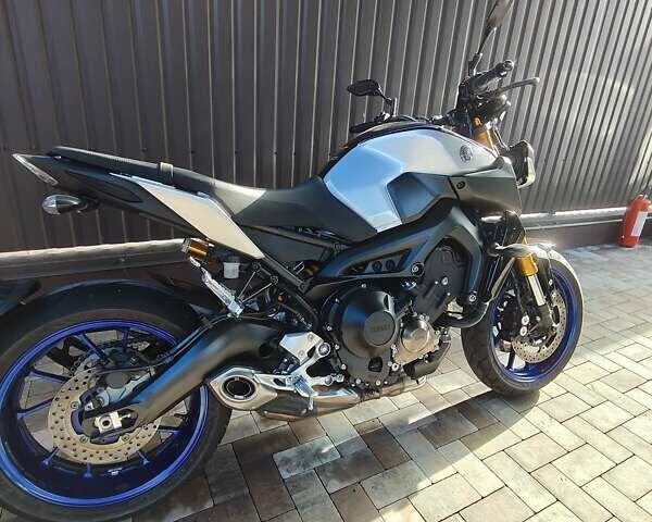 Ямаха MT-09 SP 2018 в Буче на Automoto.ua Ямаха MT-09 SP, объемом двигателя 0.9 л и пробегом 1 тыс. км за 10500 $, фото 7 на Automoto.ua