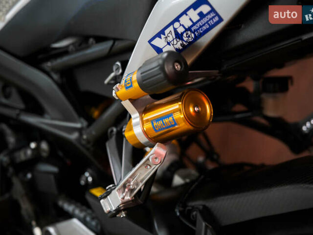 Ямаха MT-09 SP, объемом двигателя 0.85 л и пробегом 2 тыс. км за 11500 $, фото 12 на Automoto.ua