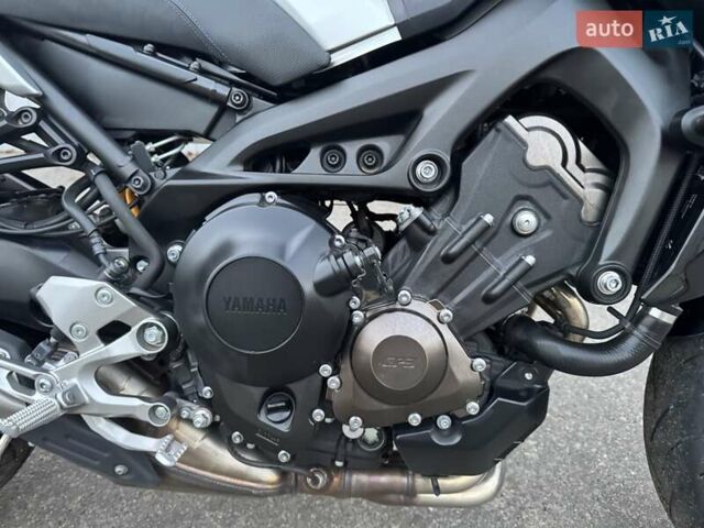 Ямаха MT-09 SP, об'ємом двигуна 0 л та пробігом 4 тис. км за 11400 $, фото 10 на Automoto.ua