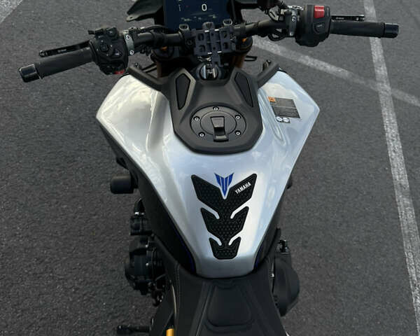 Ямаха MT-09 SP, объемом двигателя 0 л и пробегом 9 тыс. км за 15000 $, фото 6 на Automoto.ua