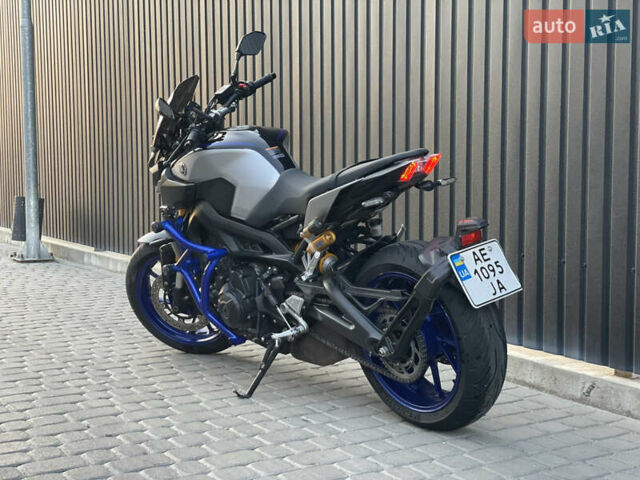 Сірий Ямаха MT-09 SP, об'ємом двигуна 0 л та пробігом 17 тис. км за 11300 $, фото 3 на Automoto.ua
