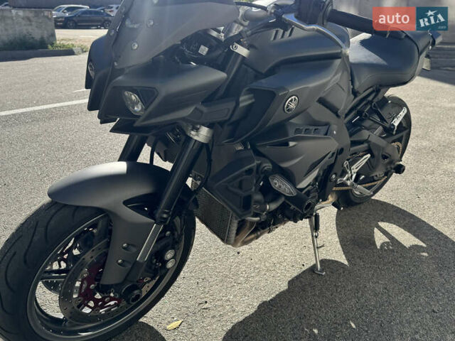Черный Ямаха MT-10, объемом двигателя 1 л и пробегом 19 тыс. км за 12000 $, фото 7 на Automoto.ua
