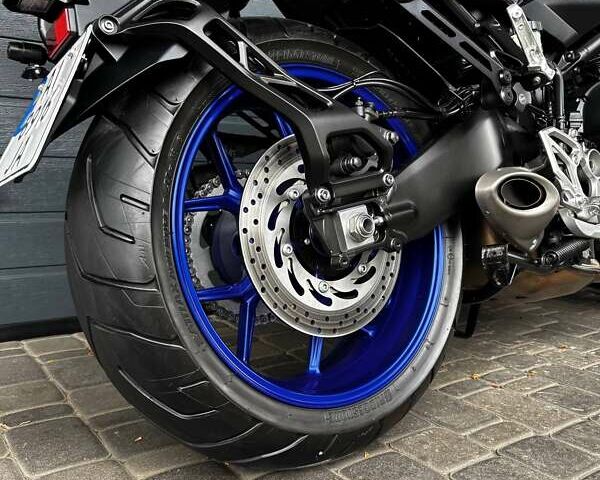 Сірий Ямаха Niken, об'ємом двигуна 0.85 л та пробігом 25 тис. км за 10800 $, фото 8 на Automoto.ua