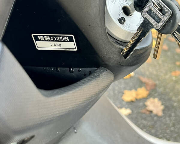 Білий Ямаха NMAX, об'ємом двигуна 0.12 л та пробігом 26 тис. км за 2150 $, фото 4 на Automoto.ua