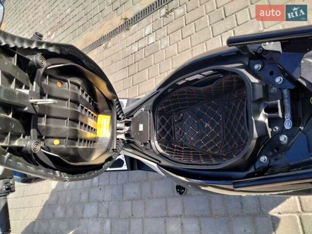 Чорний Ямаха NMAX, об'ємом двигуна 0.12 л та пробігом 22 тис. км за 2100 $, фото 12 на Automoto.ua