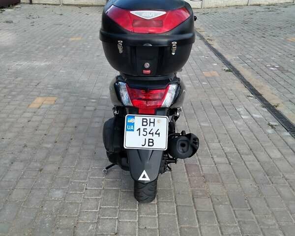 Чорний Ямаха NMAX, об'ємом двигуна 0.12 л та пробігом 22 тис. км за 2100 $, фото 7 на Automoto.ua