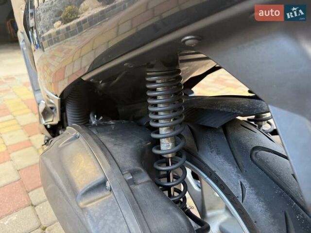 Ямаха NMAX, об'ємом двигуна 0 л та пробігом 12 тис. км за 1850 $, фото 9 на Automoto.ua