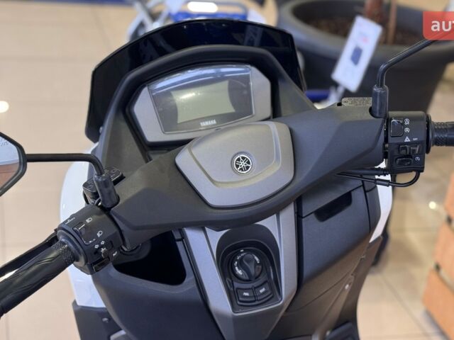 купить новое авто Ямаха NMAX 2024 года от официального дилера "ВІДІ Мото Лайф" - офіційний дилер Yamaha в Києві Ямаха фото