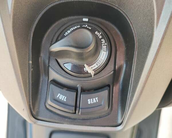 Серый Ямаха NMAX, объемом двигателя 0.16 л и пробегом 2 тыс. км за 3800 $, фото 11 на Automoto.ua