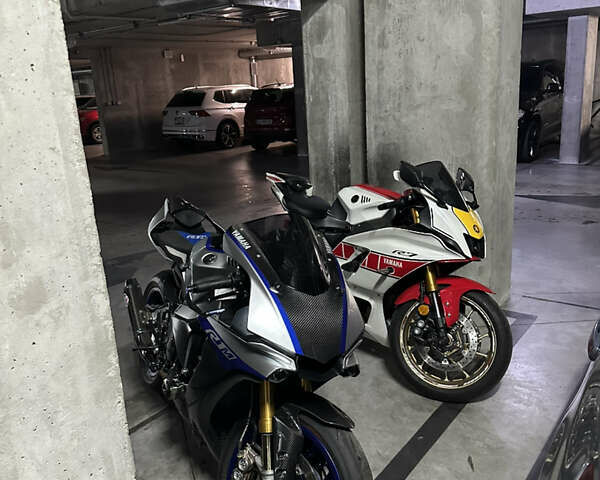 Ямаха R1M, об'ємом двигуна 1 л та пробігом 5 тис. км за 18000 $, фото 1 на Automoto.ua