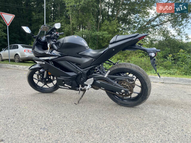 Чорний Ямаха R3, об'ємом двигуна 0 л та пробігом 29 тис. км за 4800 $, фото 2 на Automoto.ua