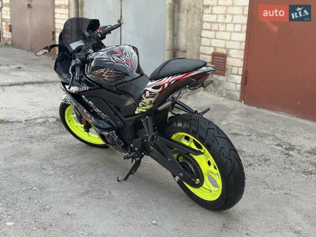 Черный Ямаха R3, объемом двигателя 0.32 л и пробегом 23 тыс. км за 4799 $, фото 12 на Automoto.ua