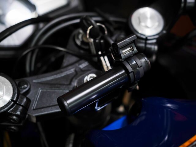 Ямаха R3, объемом двигателя 0.32 л и пробегом 0 тыс. км за 5000 $, фото 11 на Automoto.ua