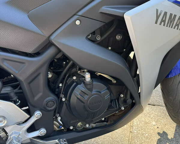Синий Ямаха R3, объемом двигателя 0.32 л и пробегом 18 тыс. км за 4399 $, фото 3 на Automoto.ua