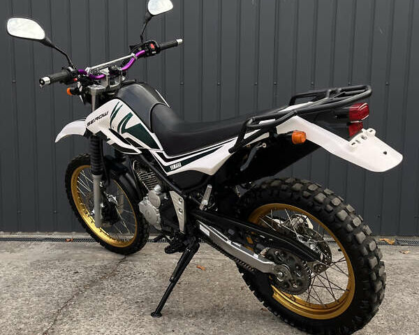 Белый Ямаха Serow 250, объемом двигателя 0.25 л и пробегом 38 тыс. км за 4000 $, фото 4 на Automoto.ua